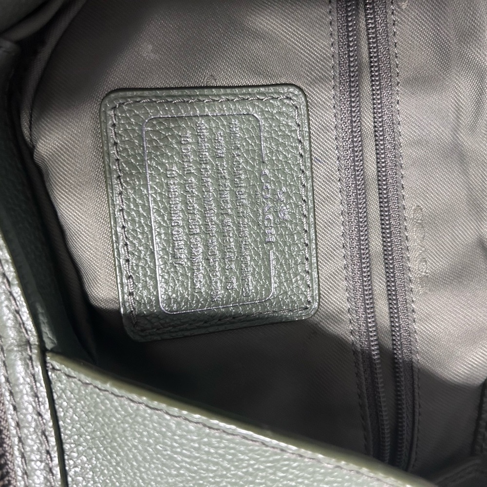 Coach Olive Leather Shoulder Bag